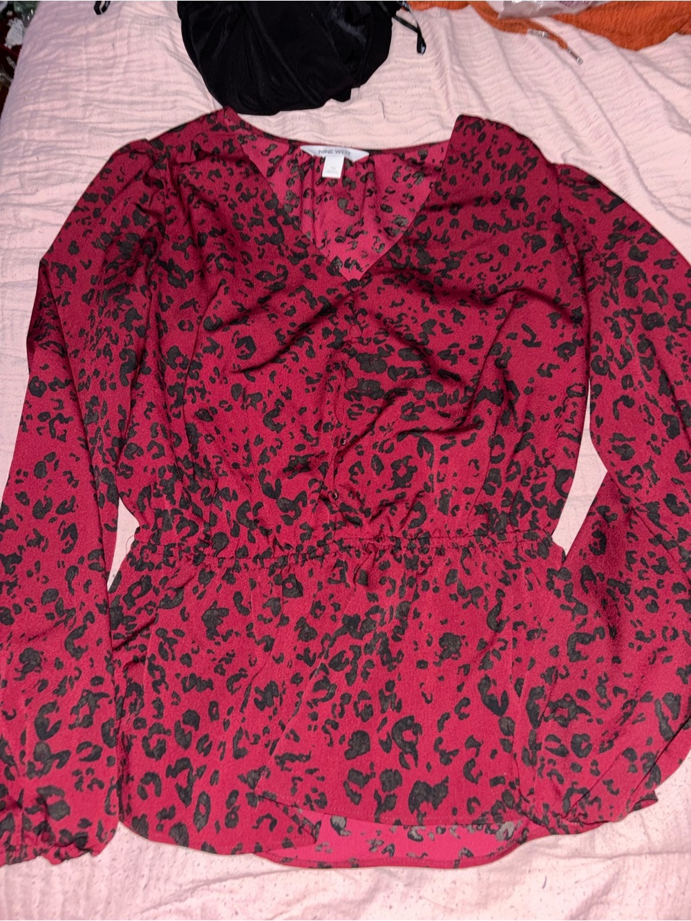 Women’s Red Leopard Print Long-Sleeve blouse